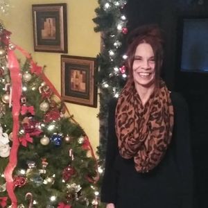 Meet your Posher, Kandy